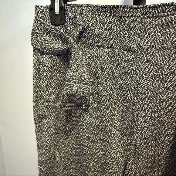 White House Black Market Tapered Ankle Trouser Pants, size 2 - Picture 6 of 7